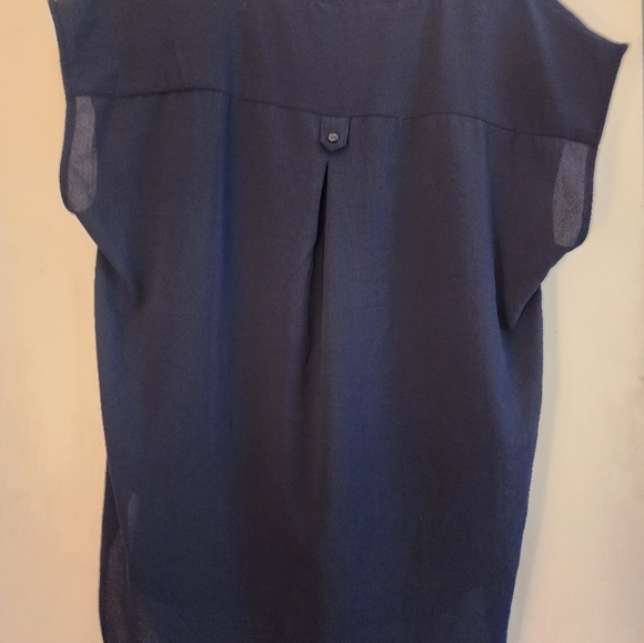 Minimalist top, womens - Picture 5 of 6